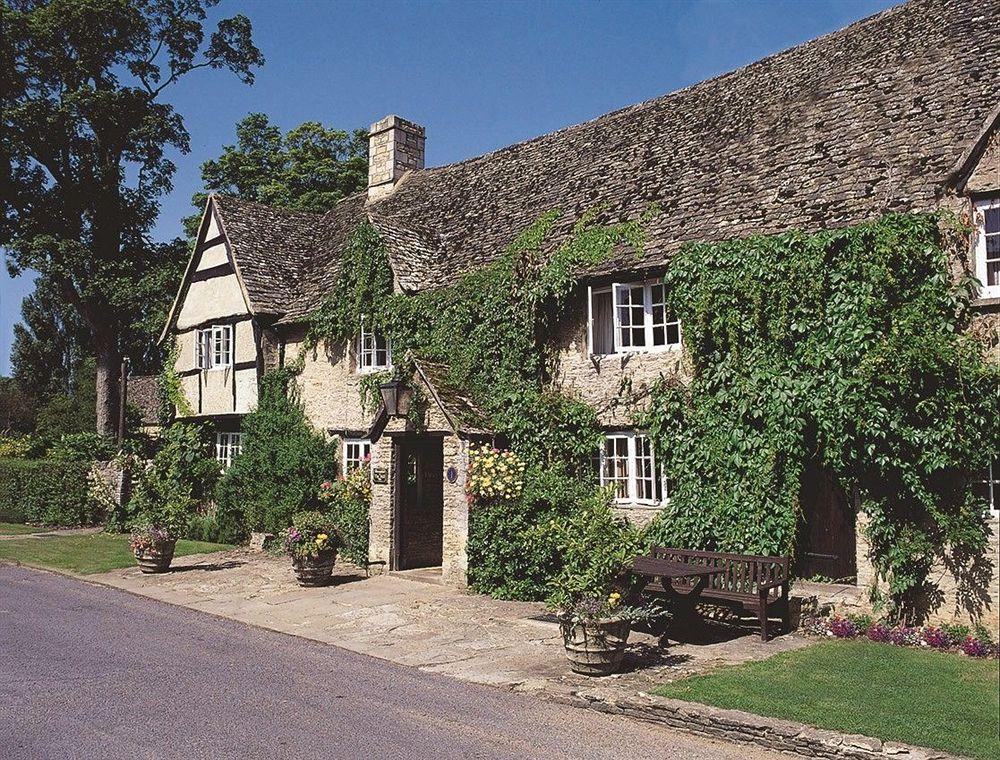 Old Swan Hotel Witney Exterior foto
